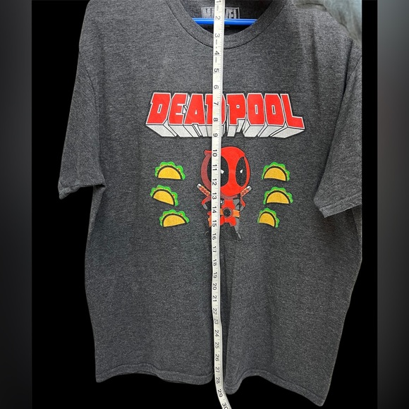 Marvel Deadpool T Shirt / Men’s Large/ Gray / Cotton Blend / Tacos Deadpool - Picture 2 of 5
